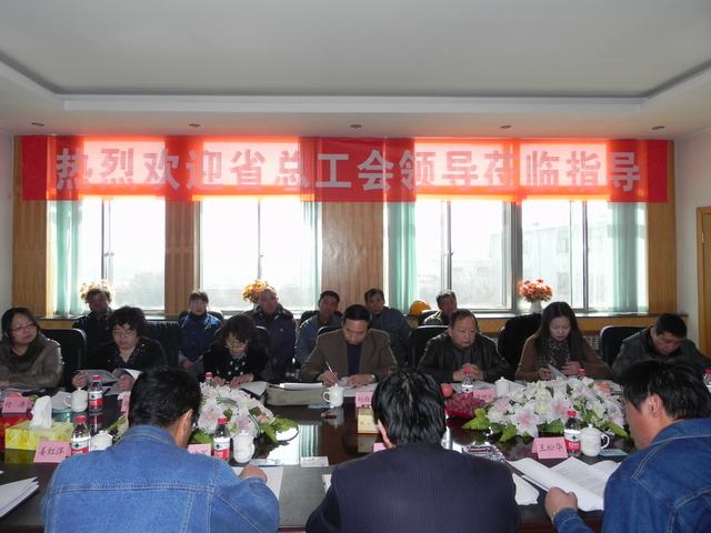 深入車間班組、&ldquo;零距離&rdquo;接觸職工、體驗(yàn)職工生活、傾聽職工心聲