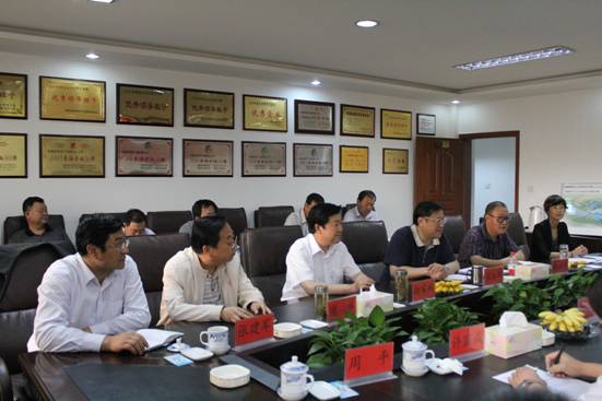 省委常委、副省長駱玉林實地考察物產(chǎn)集團&ldquo;雙百&rdquo;行動重點項目